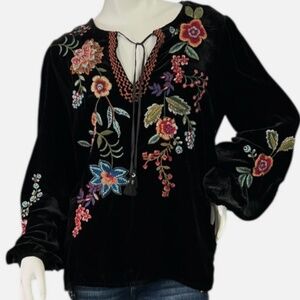 Johnny Was ARDELL Embroidered Black Velvet Boho Blouse Top Size S Retails $365